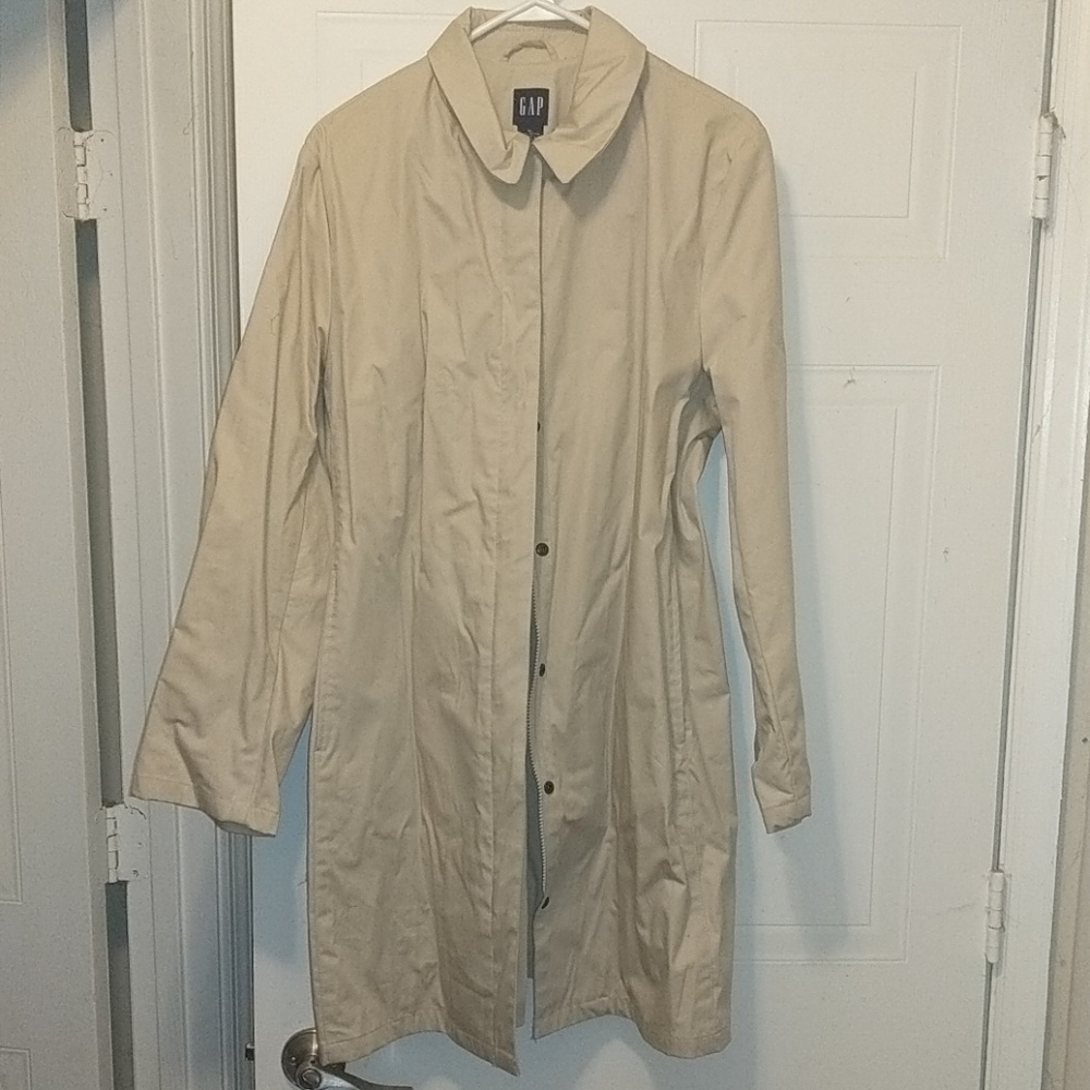 Gap trench coat